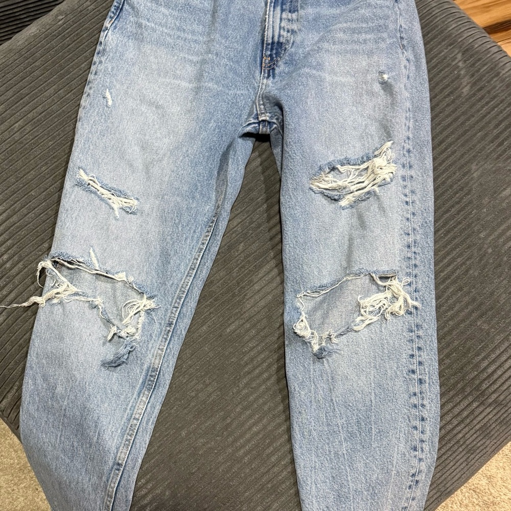 Zara Mom Jeans Size 6